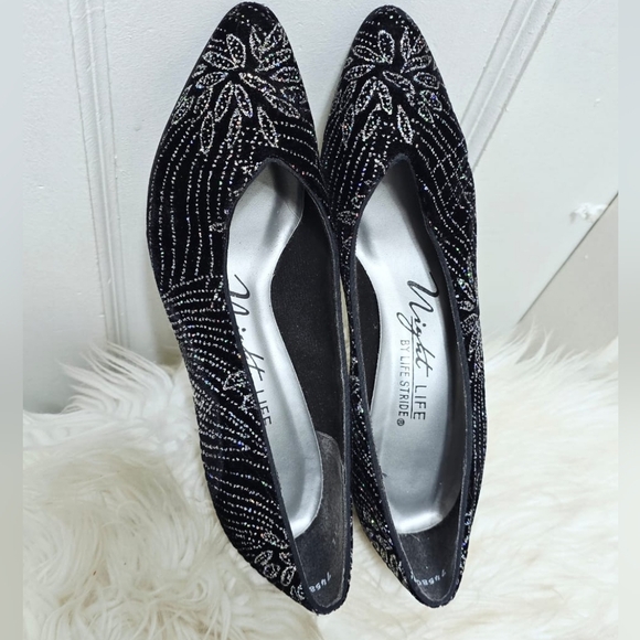 Night Life By Life Stride Black Heels With Crystal Embellishments Size 7A🌴 - Picture 8 of 11